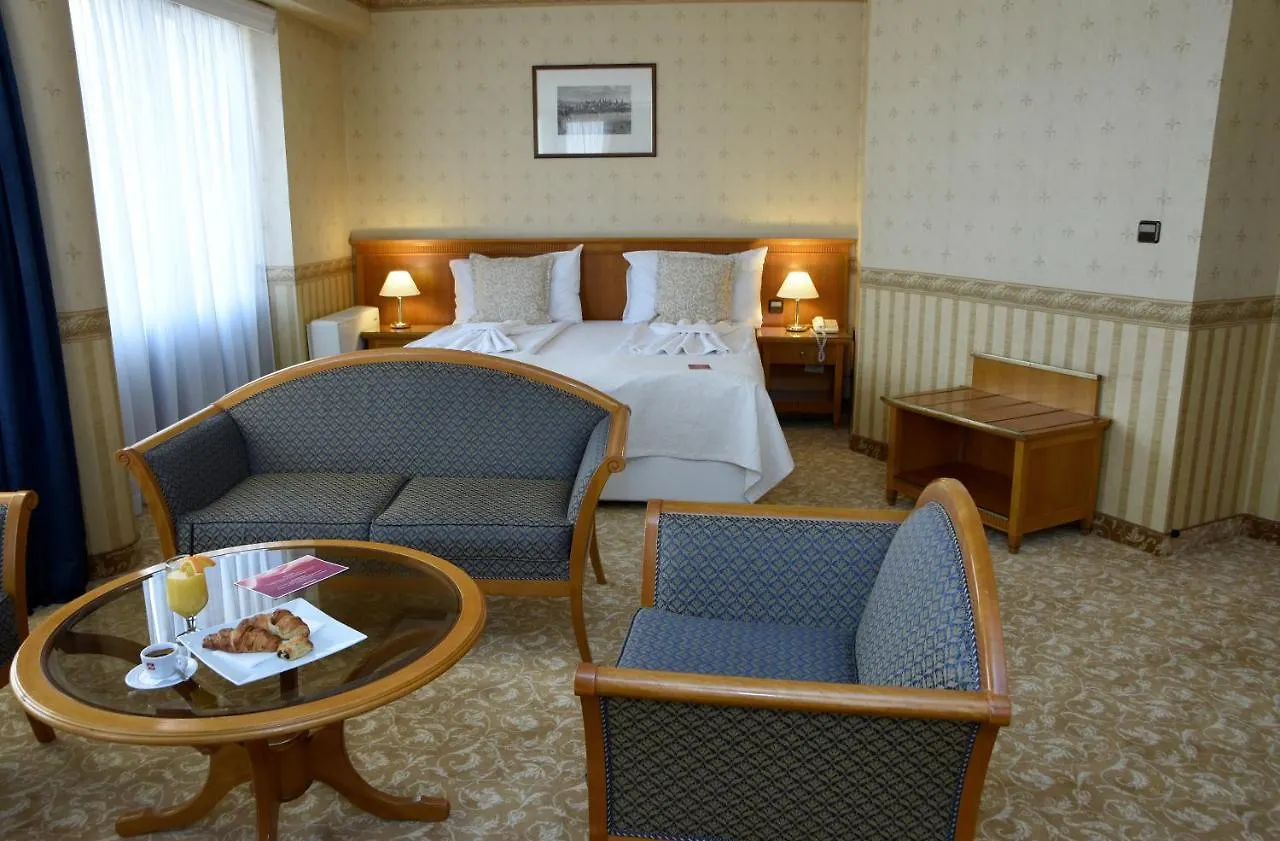 Hotel Downtown - Top Location In The Heart Of Sofia City