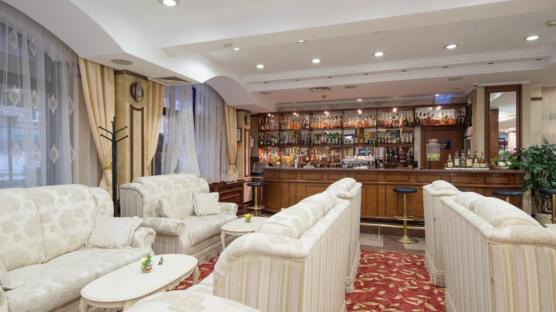 Hotel Downtown - Top Location In The Heart Of Sofia City 4*,  Bułgaria